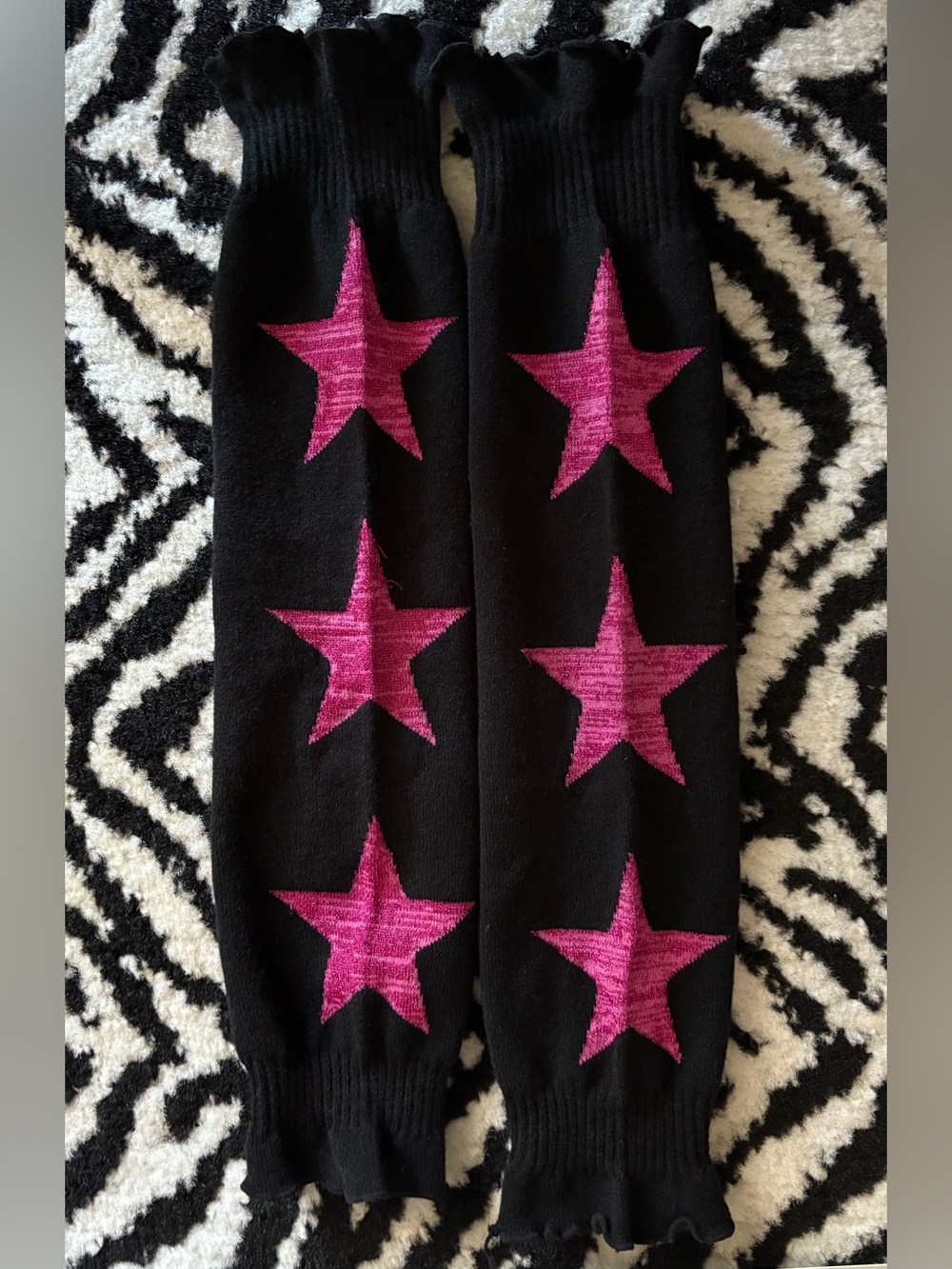 Leg Avenue Pink and Black Star Leg Warmers. Punk. Emo. Goth. Glam. Y2K. Rave.
